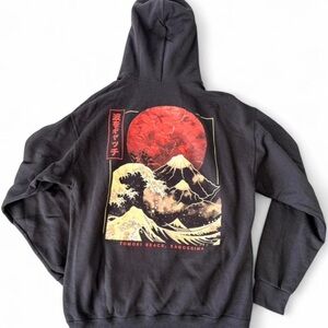 Men's Tomori Beach Kagoshima Graphic Print
Black Hoodie